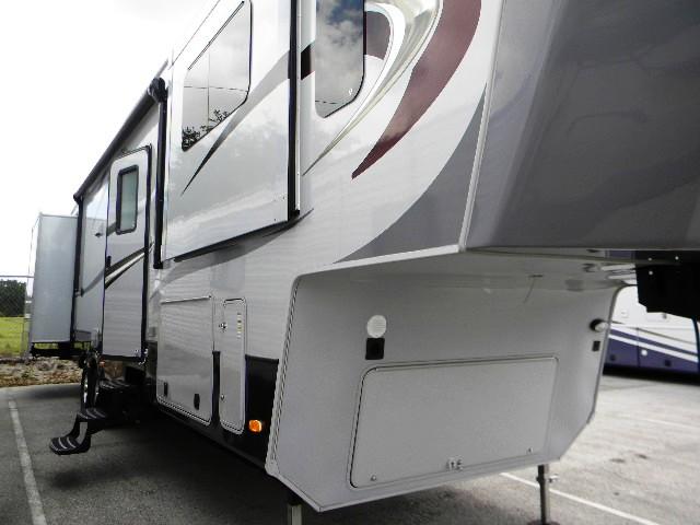 New 2012 Dutchmen Komfort 3650FFL Fifth Wheel For Sale